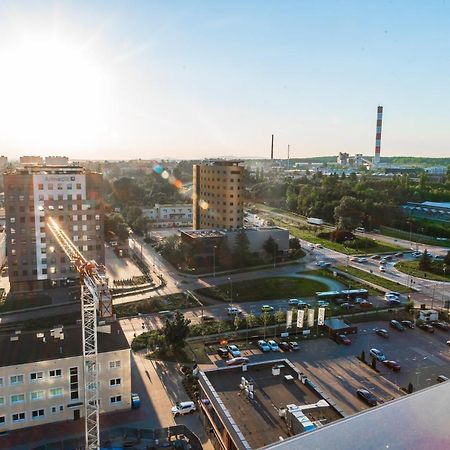 Apartament Plaza Tower 14 Pietro Kielce Bagian luar foto