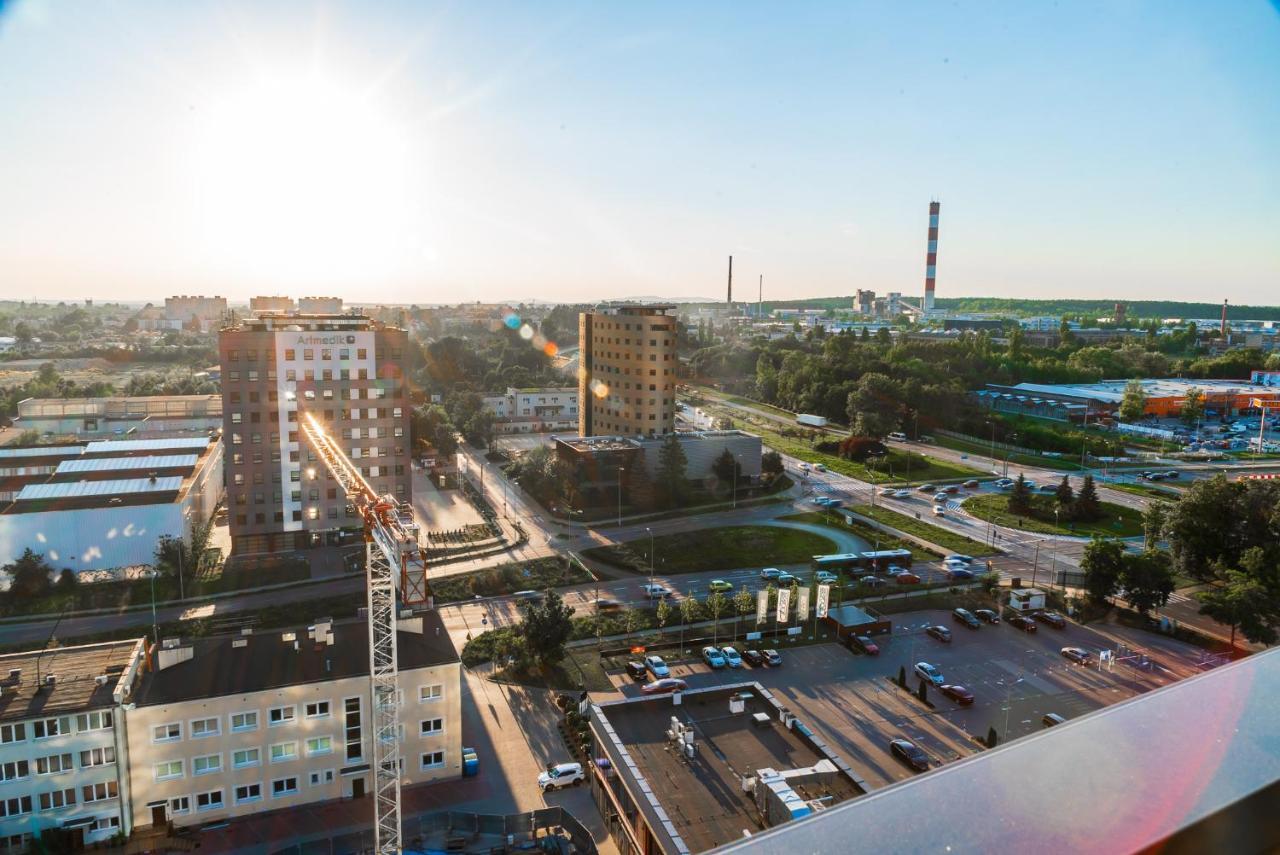 Apartament Plaza Tower 14 Pietro Kielce Bagian luar foto