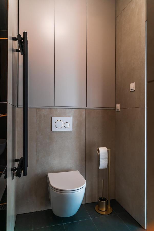 Apartament Plaza Tower 14 Pietro Kielce Bagian luar foto
